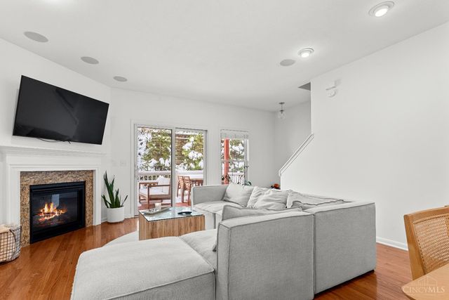 3450 Golden Avenue, Cincinnati, OH 45226