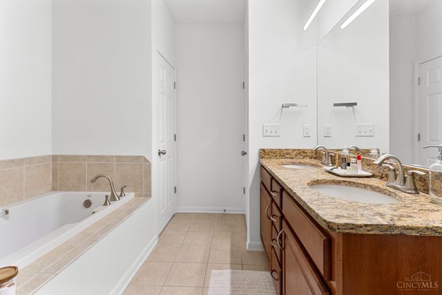 3450 Golden Avenue, Cincinnati, OH 45226