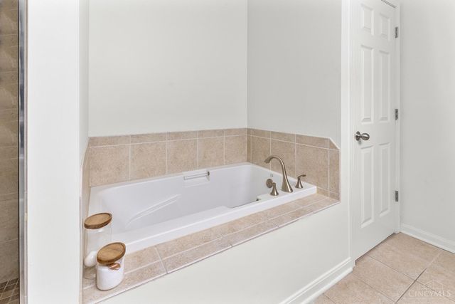 3450 Golden Avenue, Cincinnati, OH 45226