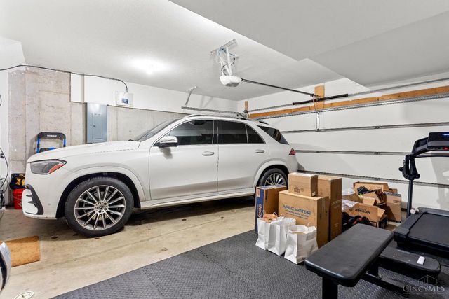 3450 Golden Avenue, Cincinnati, OH 45226