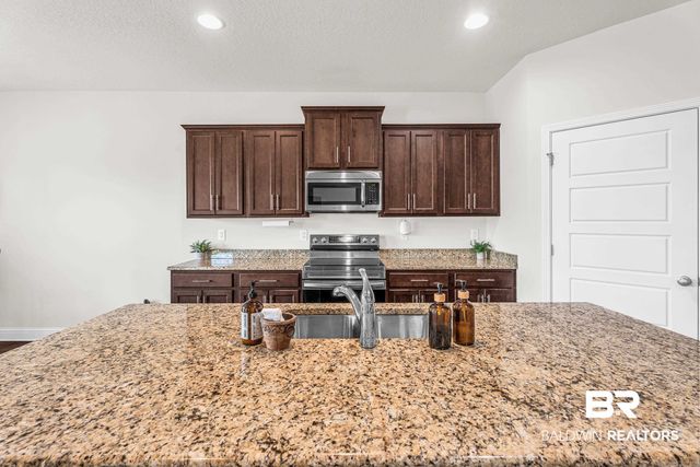 1319 W Selby Phillips Drive, Mobile, AL 36695