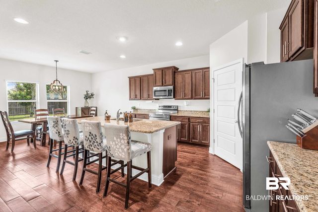 1319 W Selby Phillips Drive, Mobile, AL 36695