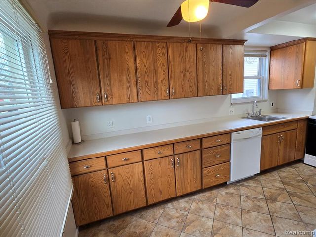 4858 Palmer Street, Dearborn, MI 48126