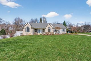 185 Hickory Hills, Marshall, MI 49068