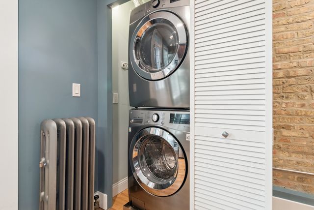 6232 N Broadway Street 2, Chicago, IL 60660