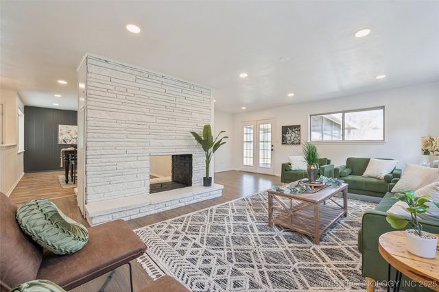 5153 E 30th Place, Tulsa, OK 74114