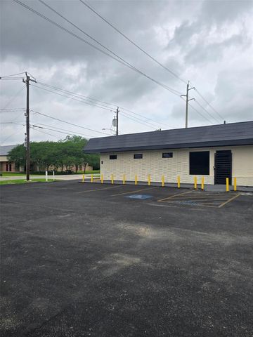 3619 Reed Road, Houston, TX 77051