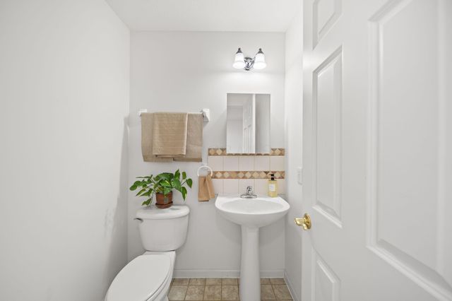 2659 Roe Drive, Lewis Center, OH 43035