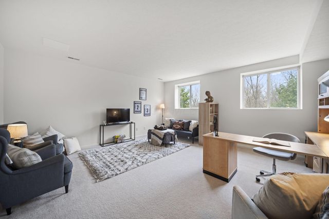 2659 Roe Drive, Lewis Center, OH 43035