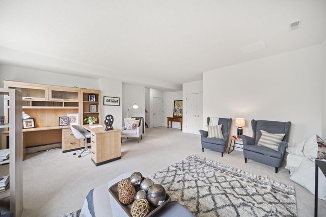 2659 Roe Drive, Lewis Center, OH 43035