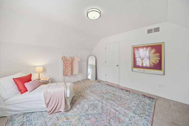 2659 Roe Drive, Lewis Center, OH 43035