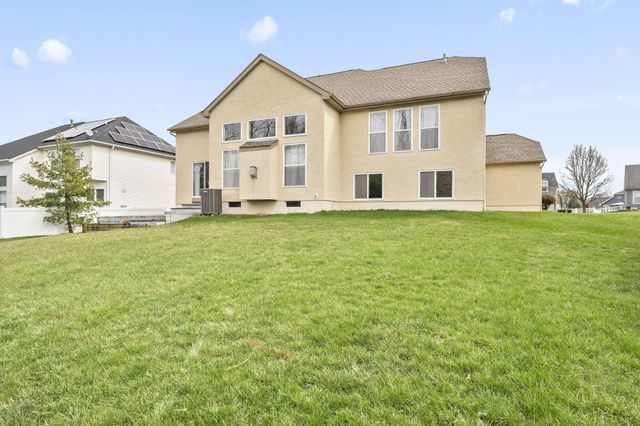 2659 Roe Drive, Lewis Center, OH 43035