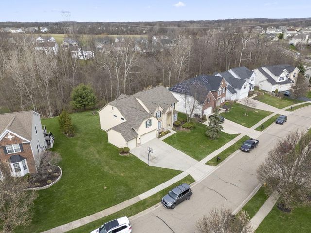 2659 Roe Drive, Lewis Center, OH 43035