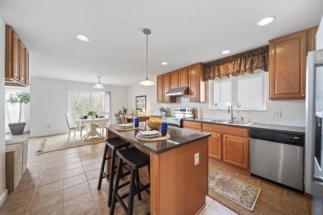 2659 Roe Drive, Lewis Center, OH 43035