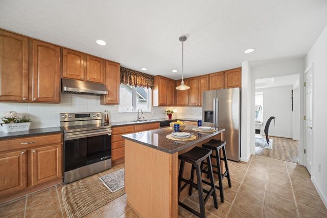 2659 Roe Drive, Lewis Center, OH 43035