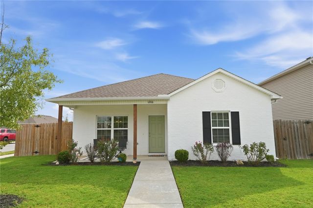 1286 S Morningside Drive, Fayetteville, AR 72701