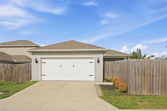 1286 S Morningside Drive, Fayetteville, AR 72701
