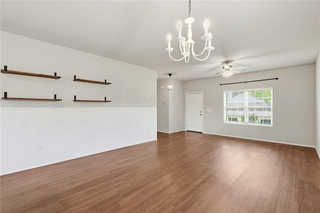 1286 S Morningside Drive, Fayetteville, AR 72701