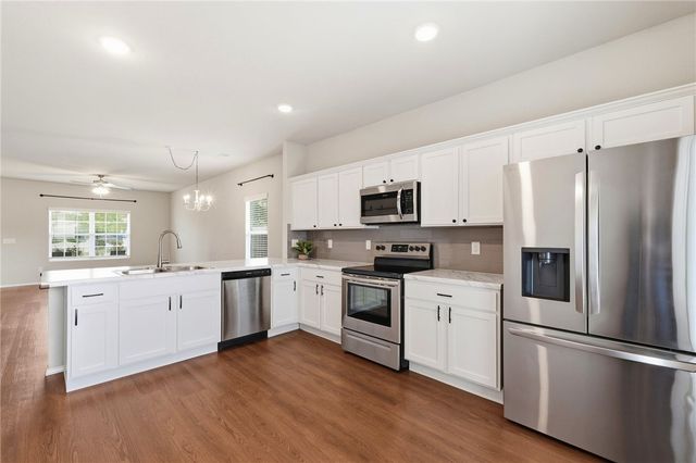 1286 S Morningside Drive, Fayetteville, AR 72701