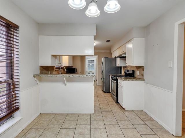 2314 Summer Spring Drive, Spring, TX 77373