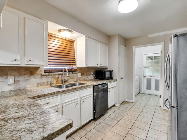 2314 Summer Spring Drive, Spring, TX 77373