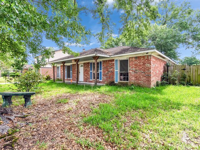 2314 Summer Spring Drive, Spring, TX 77373