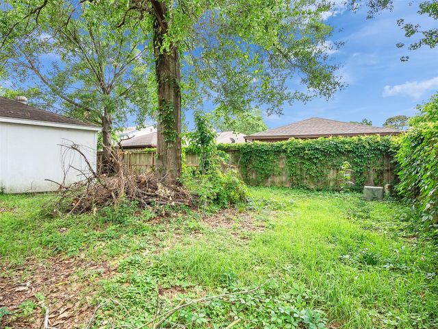 2314 Summer Spring Drive, Spring, TX 77373
