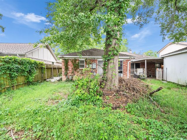 2314 Summer Spring Drive, Spring, TX 77373