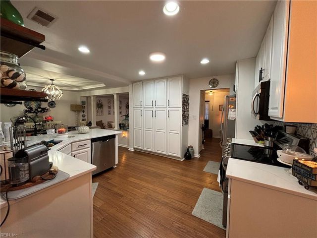 2628 Alamance CIR, Virginia Beach, VA 23456