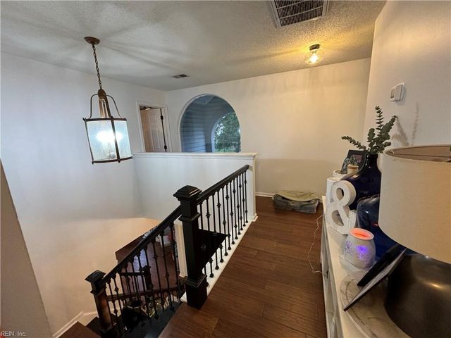 2628 Alamance CIR, Virginia Beach, VA 23456