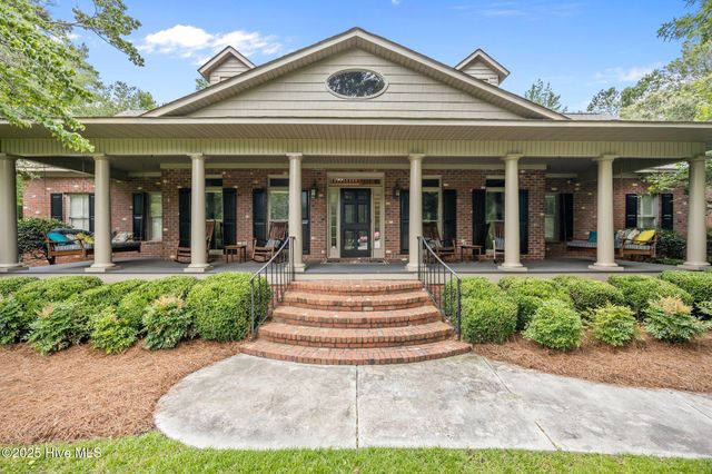 2005 Grenville Court, Trent Woods, NC 28562