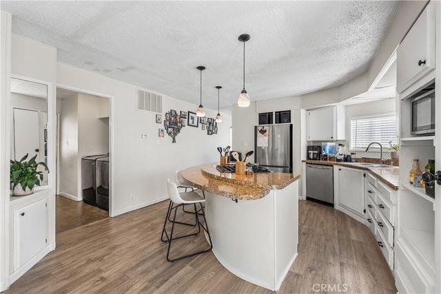 2021 Windharp 30, Rosamond, CA 93560