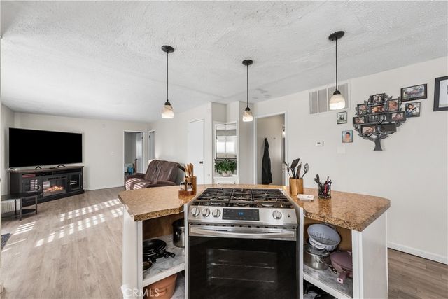 2021 Windharp 30, Rosamond, CA 93560