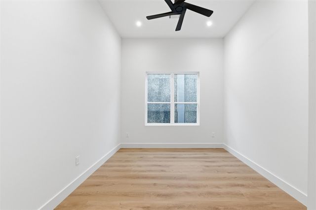 934 Autumn Oaks Drive, Houston, TX 77079