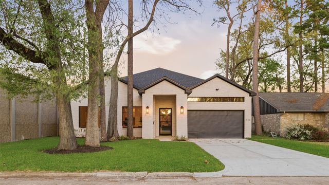 934 Autumn Oaks Drive, Houston, TX 77079