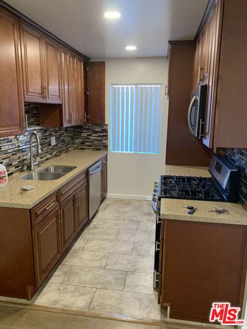 1522 Dixon Street 10, Glendale, CA 91205