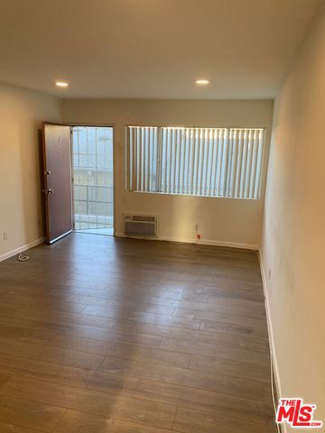 1522 Dixon Street 10, Glendale, CA 91205