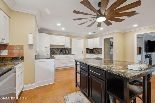 11257 PORTSIDE Drive, Jacksonville, FL 32225