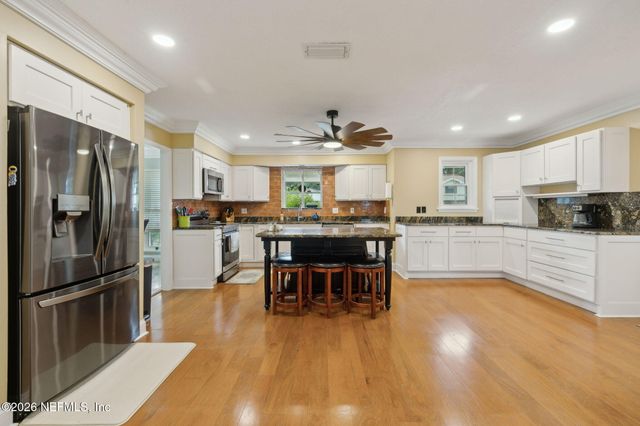 11257 PORTSIDE Drive, Jacksonville, FL 32225