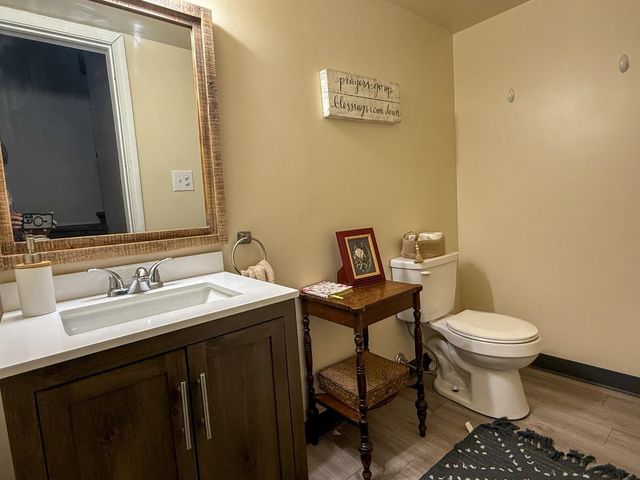 6 Annette Road, Cherokee Village, AR 72529