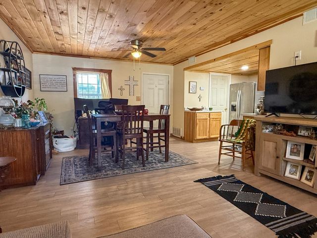 6 Annette Road, Cherokee Village, AR 72529