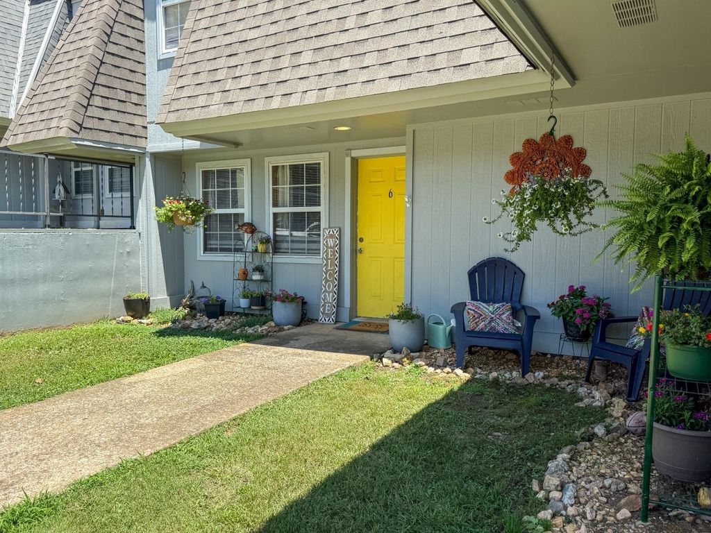 6 Annette Road, Cherokee Village, AR 72529