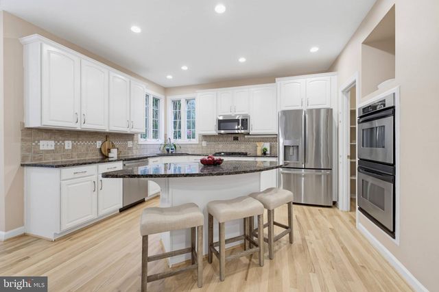 3810 DANIELS RUN CT, Fairfax, VA 22030