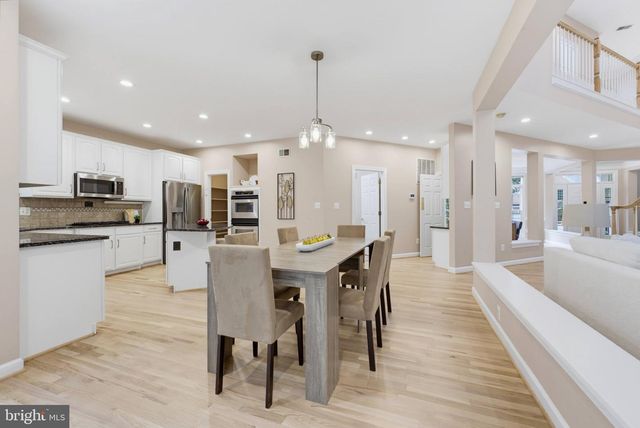 3810 DANIELS RUN CT, Fairfax, VA 22030