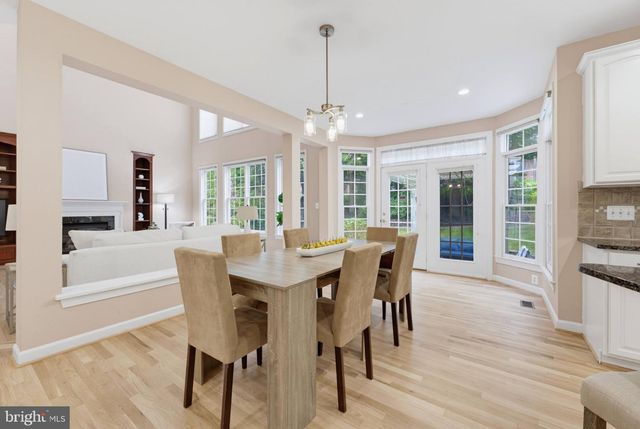 3810 DANIELS RUN CT, Fairfax, VA 22030