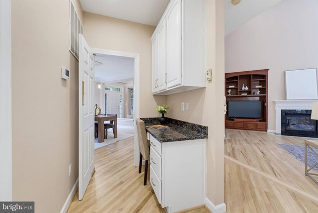 3810 DANIELS RUN CT, Fairfax, VA 22030