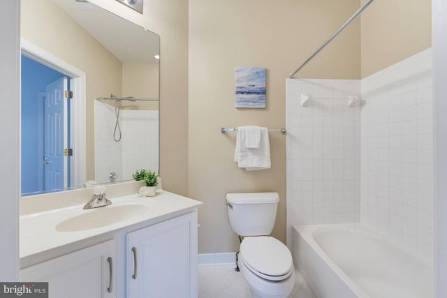 3810 DANIELS RUN CT, Fairfax, VA 22030