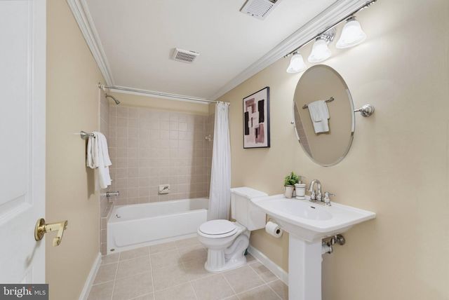 3810 DANIELS RUN CT, Fairfax, VA 22030