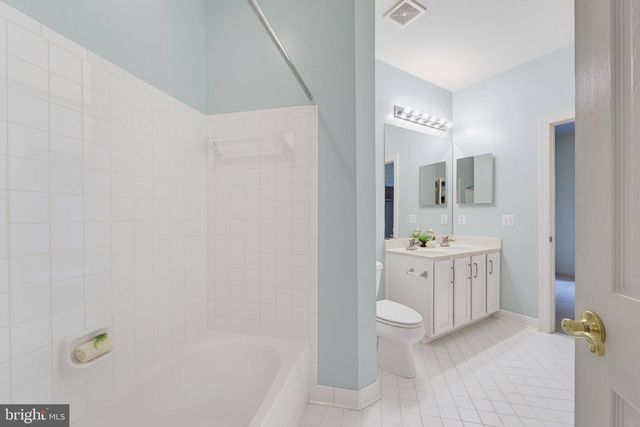 3810 DANIELS RUN CT, Fairfax, VA 22030