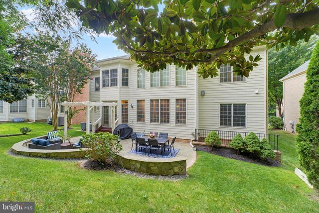 3810 DANIELS RUN CT, Fairfax, VA 22030